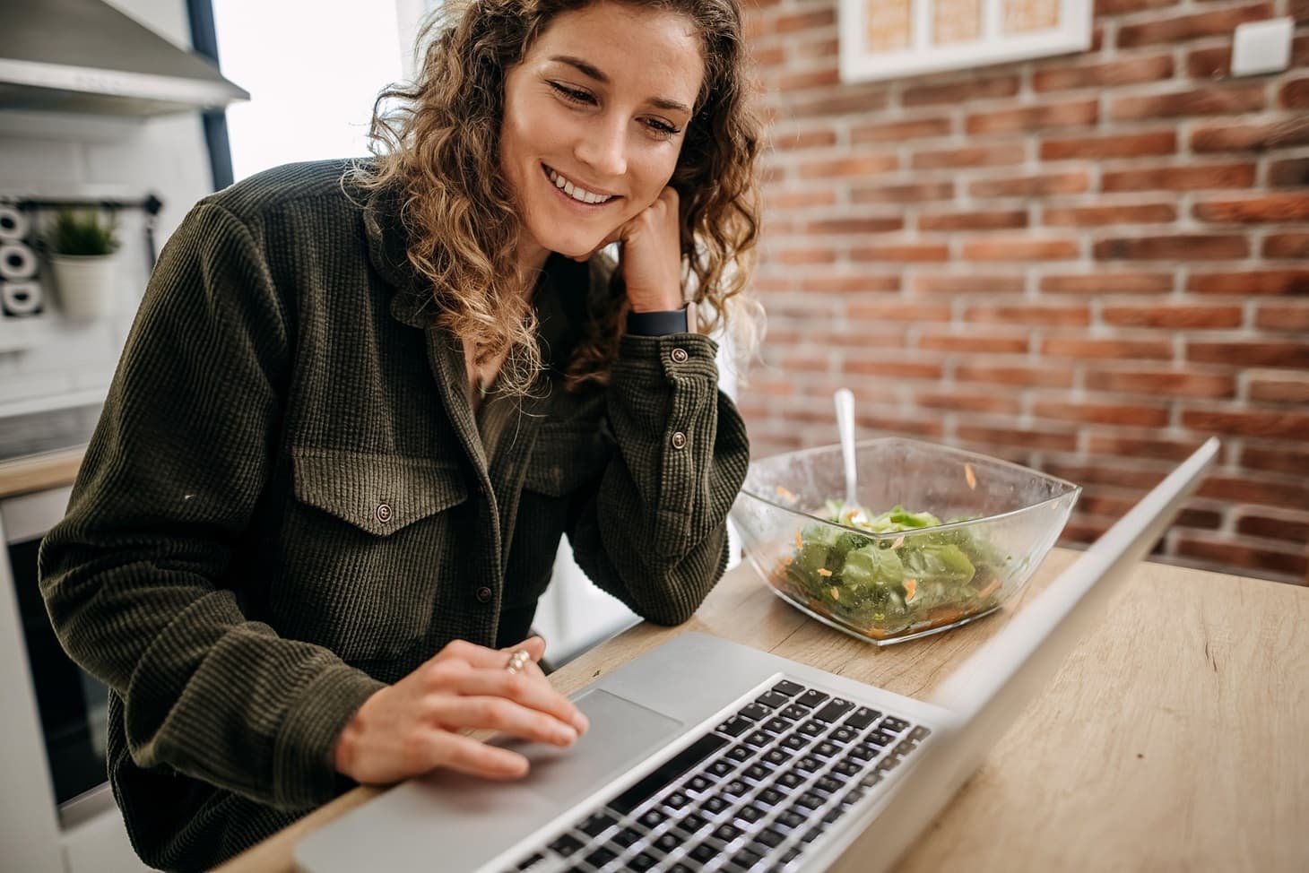 Article post image 20250429 Ygeia 9 Trofes Gia Mnimi Sygkentrosi Evexia